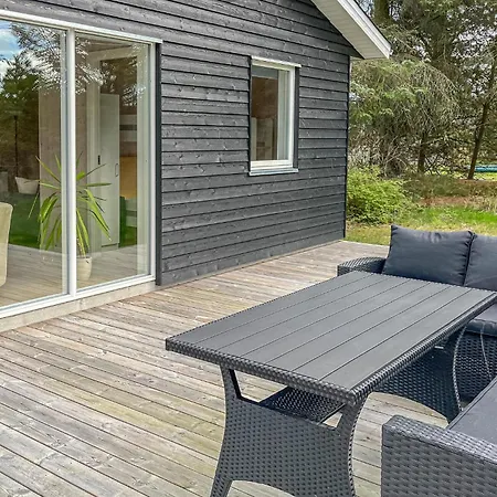 3 Bedroom Gorgeous In 別荘 *